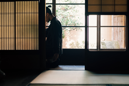 梁冬解〈謙卦〉：「活得明白、活得高級。」