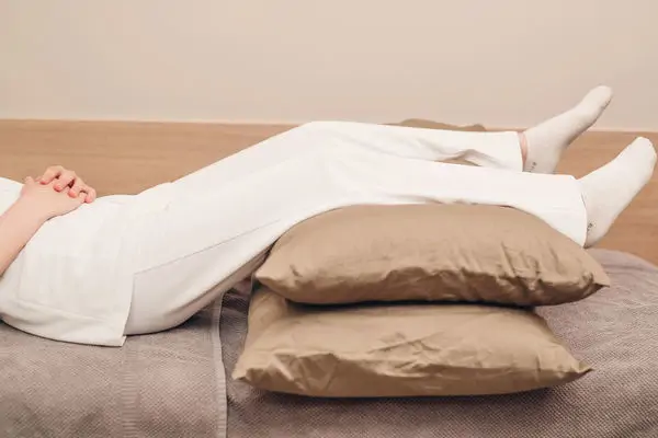 图解教你一夜好眠的睡眠姿势摆位