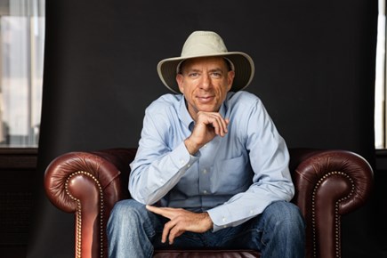 最不可思議之時，我再度來到那家咖啡館。這次同樣改變了我的人生─《重返世界盡頭的咖啡館》