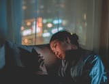 獨處不會讓你寂寞，和錯的人在一起才會： 8句愛情爆擊語錄，讓暈船仔秒醒、不再內耗！